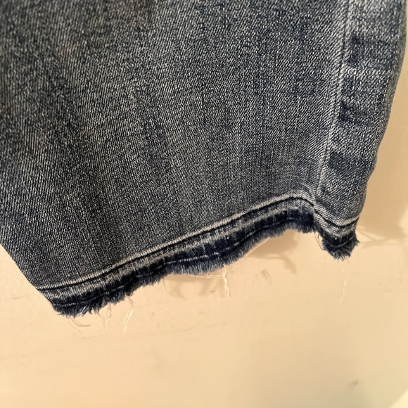 Rock & Republic Kasandra Frayed Hem Jeans Size 10M - Picture 5 of 7